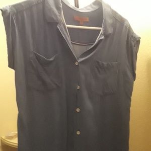 Short sleeve top